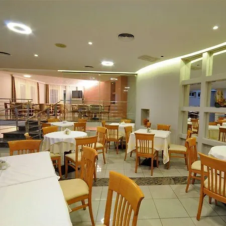 玛丽提娜酒店 酒店 科斯镇
